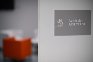 Photo n°6 de Dr Valentin OCA | Chirurgie de la Main - Chirurgie du Poignet - Chirurgie du coude - Lille et métropole - Orthopédiste à Roncq (Chirurgien de la main)