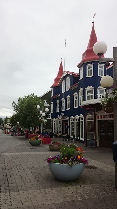 Photos of Fnj&oacute;skadalur