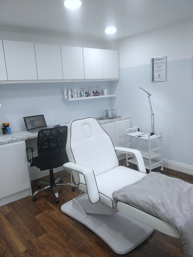 KMK Advanced Beauty and Training - Thumbnail