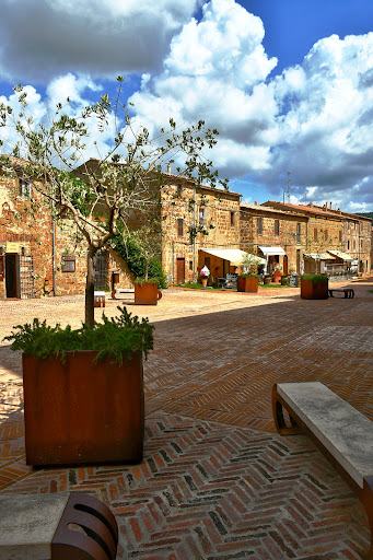 Parcheggio Comunale - Sovana - Thumbnail