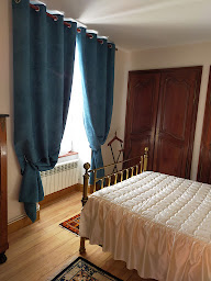 Photo n°41 de Au Coq Bleu, maison et chambres d'hôtes à Mareugheol (Restaurant)