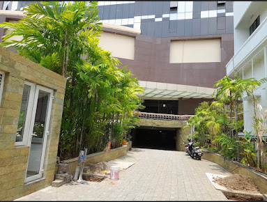 Af1qipmgoy2ihv4noxsk2oo1erm17ciciaaffs4q6wft=s383 K No