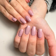 Nails Eyline à Landivy
