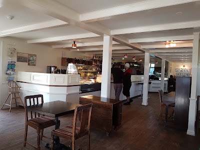 Photos of Gamli B&aelig;rinn