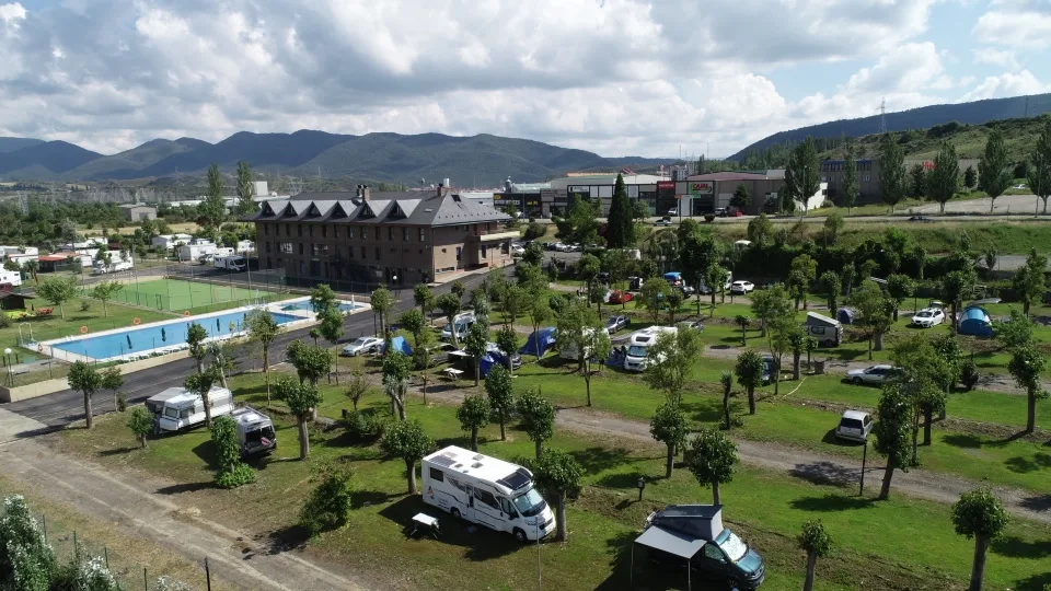 Hotel & Camping Sabiñánigo Camp