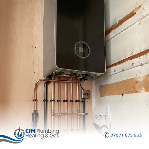 CJM Plumbing, Heating & Gas Logo