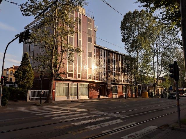 HOTEL MONDIAL