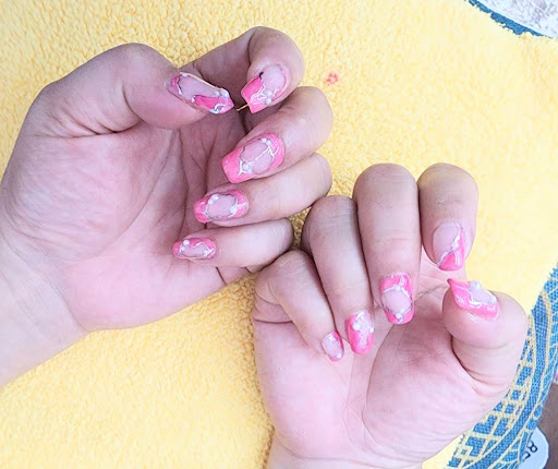 玲芳美甲美顏評價、價格、網友推薦資訊 - 細心修剪與多樣款式