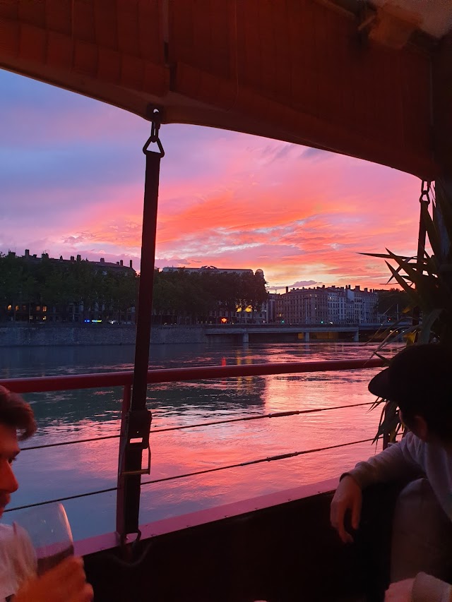 En Bateau Simone !