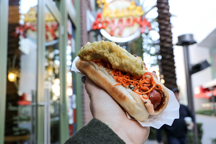 Haute Doggery by null