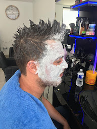 Photo n°15 de Métamorphose33 Coiffeur à Sainte-Geneviève-des-Bois (Institut de beauté)