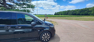 Photo n°10 de CHRIS ANJOU VTC - Chauffeur privé pour vos déplacements professionnels et particuliers toutes distances. Nantes Cholet Vendée à Orée d'Anjou (Service de transport)