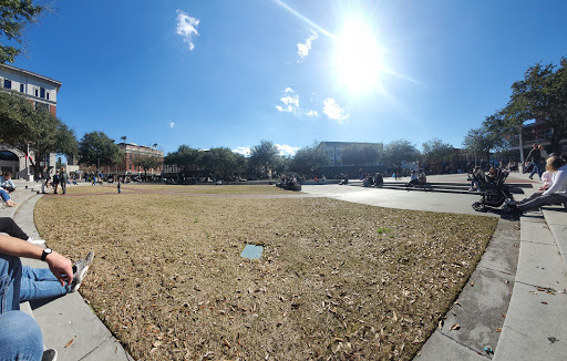 Ellis Square - Visual