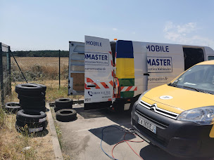 Photo n°15 de Euromaster Montargis à Montargis (Atelier de réparation automobile)