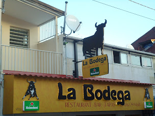 Photo n°29 de Bodega saint pierre à Saint-Pierre (Bar à vin)