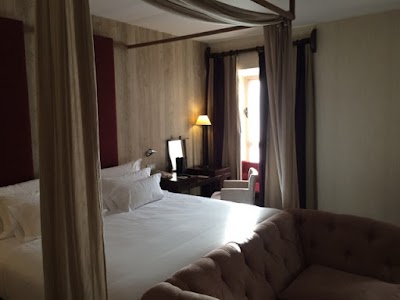 Photos of Hotel NH Collection Palacio de Burgos