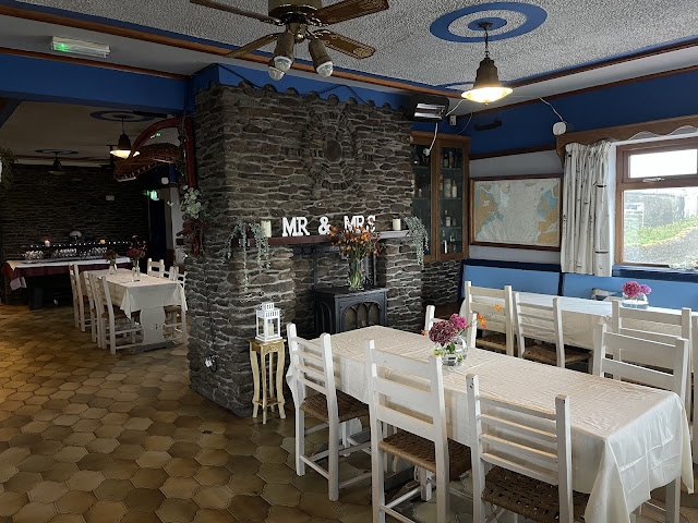 Tigh T.P. Bar by null