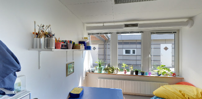 https://www.roskilde.dk/da-dk/service-og-selvbetjening/borger/familie-og-born/dagtilbud/solgardens-vuggestue/