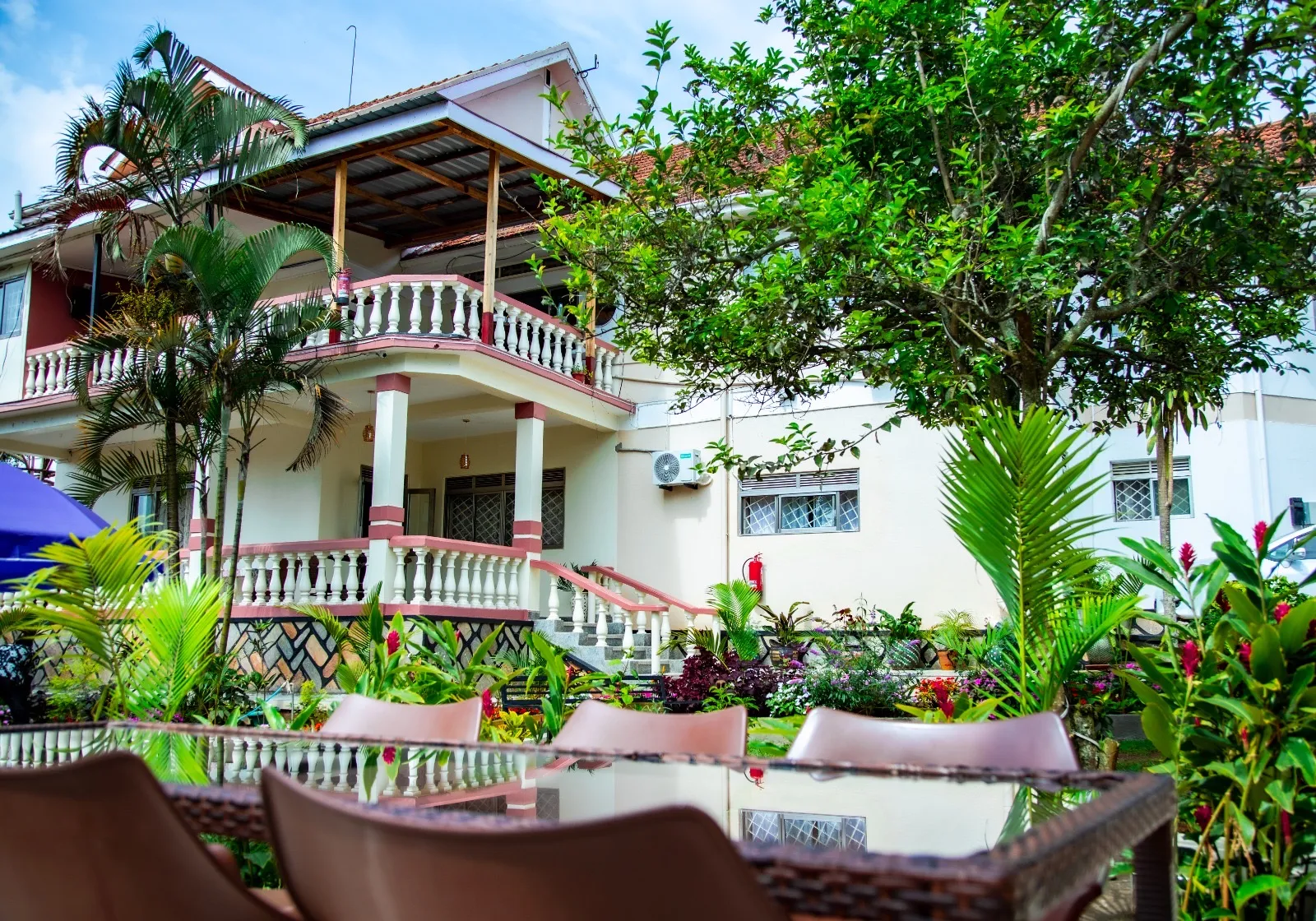 Lakeshore bed and breakfast