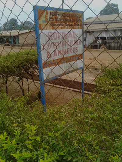 Photos of Hospital Protestant De Loum