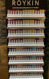 Photo n°9 de VAPOTIK : Cigarettes électroniques et fleurs de CBD pour sevrage tabagique et cannabis proche Auchan Nice Côte d’Azur à La Trinité (Grossiste)