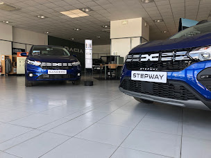 Photo n°38 de DACIA SAINT-OUEN L'AUMONE - ROUSSEAU AUTOMOBILE à Saint-Ouen-l'Aumône (Vendeur de voitures d'occasion)