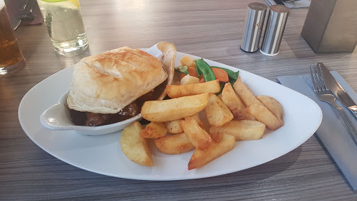 Bracken Bar & Restaurant - Thumbnail
