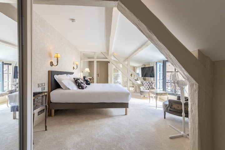 Hotel De La Poste D'avallon by null