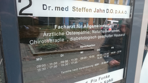 Dr. med. Steffen Jahn