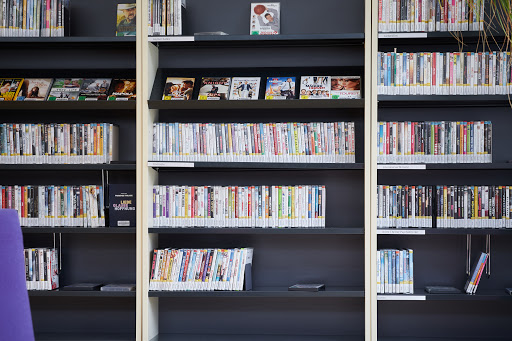 Biblioteca Pubblica - Öffentliche Bibliothek - Thumbnail