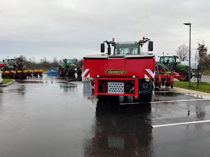 Photo n°9 de Euromagri à Hagetmau (Fournisseur de matériel agricole)