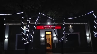 Photos of Amigos Y Vinos