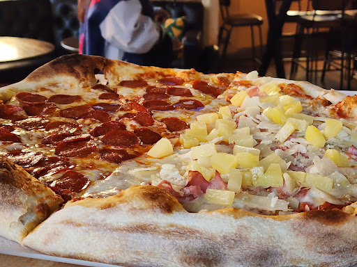 Thirsty Bear Pub & Pizza Restaurant - Thumbnail