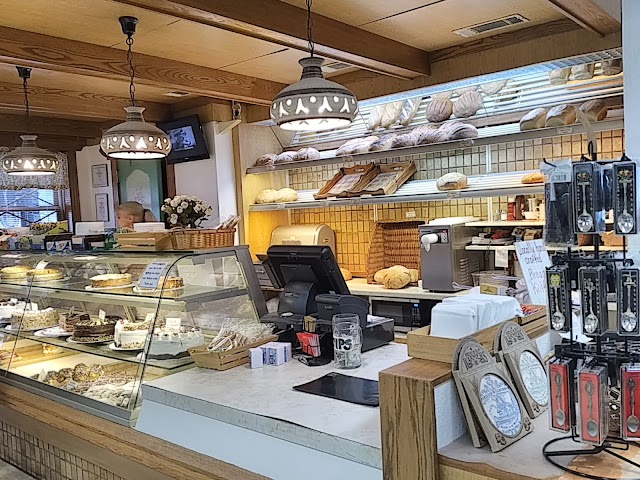 Hofer's Bakery and Cafe