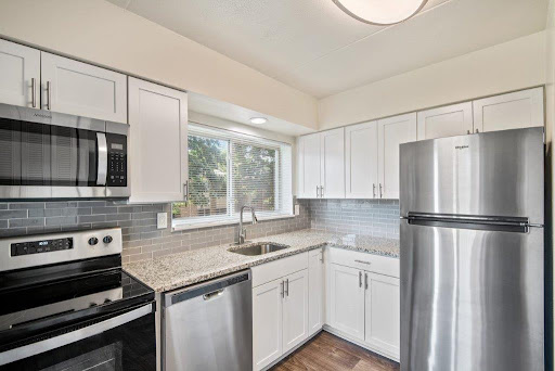 Top Field Apartment Homes - Thumbnail