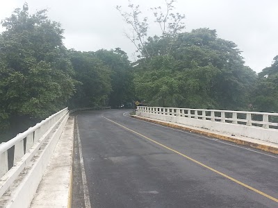 Photos of Puente R&iacute;o Rama