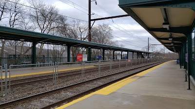 Wyndmoor Station