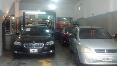 Photos of Car-Centro Centro de Belleza Automotor , Chapa , Pintura y Mec&aacute;nica