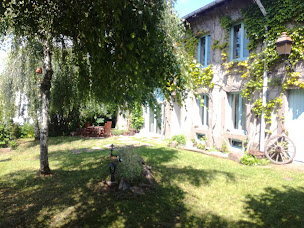 Photo n°3 de Le jardin d'Auguste à Ban-de-Sapt (Lodge)