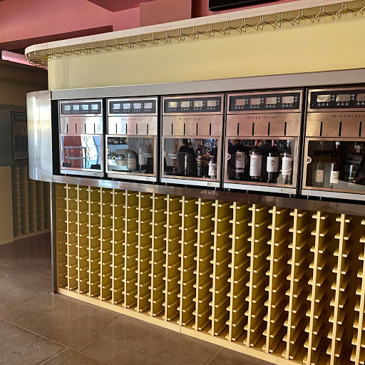 WineMacau.com - Visual