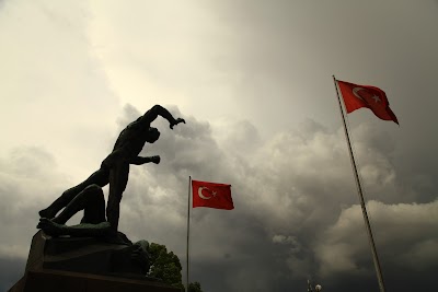 Anıtpark Önü