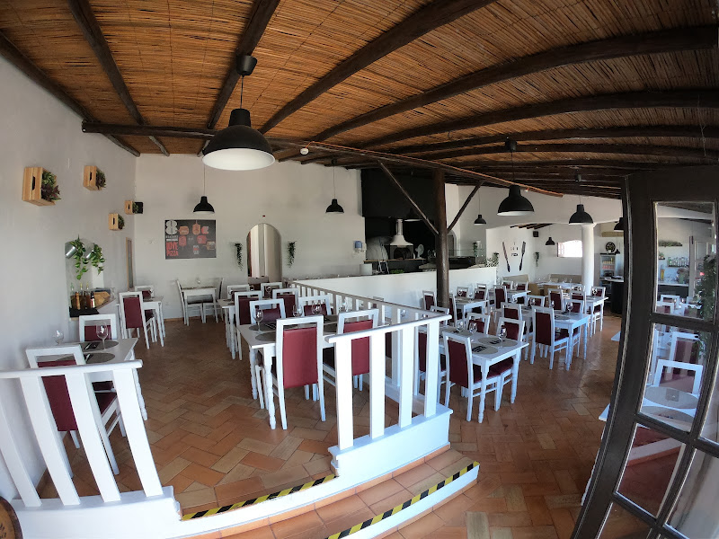Rubini's Pizzaria — photo