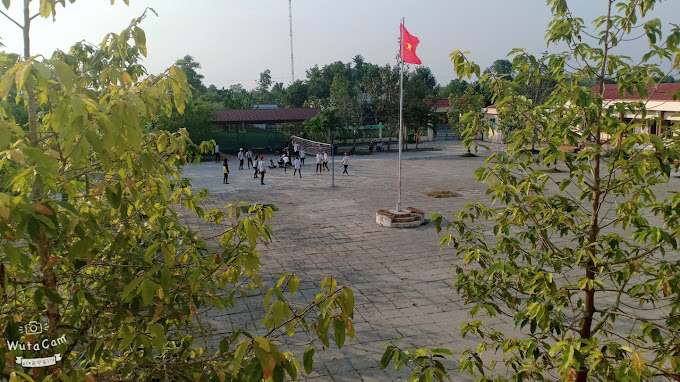 THPT Trường Long Tây