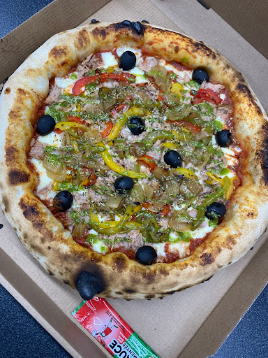 Photo 3 - Manitoba Pizza