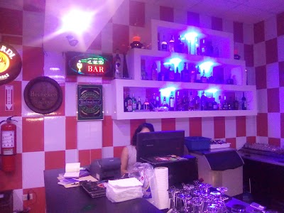 Photos of Chilo's Public Bar