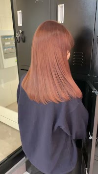 AILEE NAGOYA 【アイリー】ブリーチ/カラー/韓国レイヤー/インナーカラー