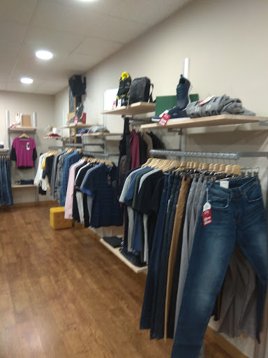 Arivle Moda y Complementos - Visual