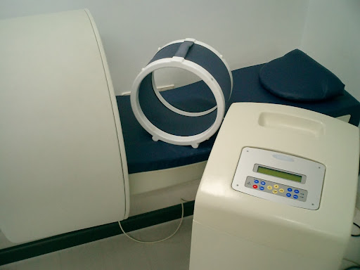 12h Physiotherapy - Medical Center San Pedro Marbella. Ostheopathy. Acupuncture. - Thumbnail