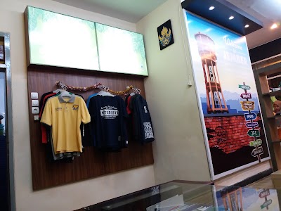 Photos of Biru Daun