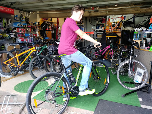 Mac Bikes - Visual